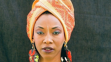Die malische Singer-Songwriterin Fatoumata Diawara | Bild: Bugs Steffen