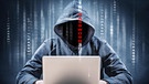 Hacker am Laptop (Symbol) | Bild: picture alliance / Shotshop | Frank Peters