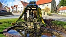 2. Osterbrunnen in dem kleinen Ort Gustenfelden | Bild: Karl Schwarz, 91126 Schwabach, 02.04.2015