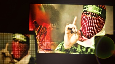 Ausschnitt von Propagandamaterial von Al Manar TV | Bild: BR / Kontrovers 2024