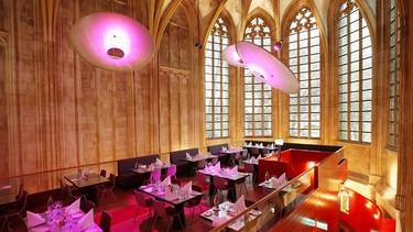 Hotel-Gastronomie in einer ehemaligen Kirche in Maastricht, Niederlande | Bild: picture alliance / imageBROKER | Jochen Tack