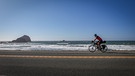 Immer rechts der Pazifik. Die Fahrt an Oregons Westküste zählt zu den spektakulärsten Etappen der Tour. Flach wie hier verläuft die Route allerdings nur selten. | Bild: Dirk Rohrbach