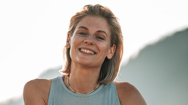 Antonia "Toni" Schlosser, Host der Bergfreundinnen | Bild: BR/Jens Scheibe