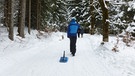 Rodeln am Grasberg bei Garmisch-Partenkirchen | Bild: BR