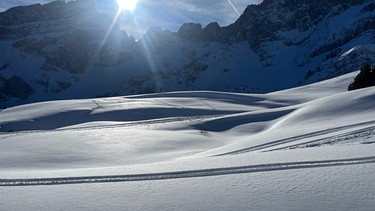 Weihnachtsstimmung unter den Geislerspitzen | Bild: BR; Georg Bayerle