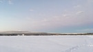 Winterwandern in Lappland: Im Tal ist es viel kälter als oben auf den Hügeln, die hier im Norden Finnlands "Tunturi" heißen. | Bild: BR/Petra Martin