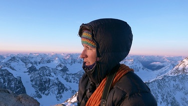 Florence (Foto) will im Andenken an ihren Vater an der Patrouille des Glaciers teilnehmen. | Bild: BR/Lomotion AG Filmproduktion CH-Bern