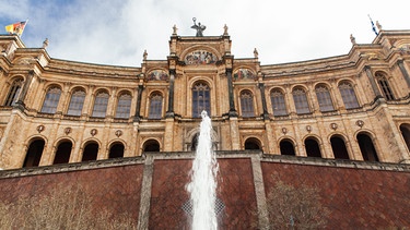 Bayerischer Landtag in München im Frühjahr. | Bild: BR/Herbert Ebner