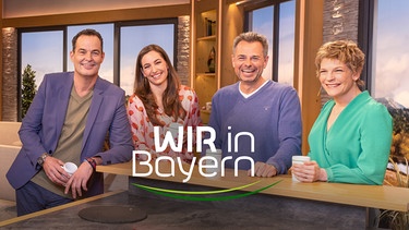 Key Visual/Cover Sendereihenbild mit Typo zu "Wir in Bayern". Lust auf Heimat: "Wir in Bayern" zeigt täglich die Vielfalt unseres Landes: gelebte Traditionen, interessante Menschen, lohnende Ausflugsziele. Dazu gibt es nützliche Tipps für den Alltag und kulinarische Schmankerl. Im Bild: das Moderatoren-Team (von links) Dominik Pöll, Andrea Lauterbach, Sandra Bouscarrut und Michael Sporer. | Bild: BR/Markus Konvalin/Montage: BR