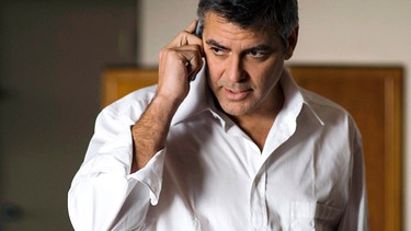 In seiner New Yorker Kanzlei ist der Anwalt Michael Clayton (George Clooney) nur der Mann fürs Grobe. Lautlos und effizient vertuscht er Skandale, um mächtige Klienten aus Politik und Wirtschaft zu schützen. | Bild: ARD Degeto