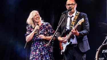 Claudia Koreck und Hannes Ringlstetter. | Bild: BR/Markus Konvalin