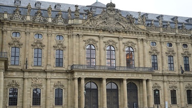 Echte fränkische Urgewächse bietet die Närrische Weinprobe aus dem Staatlichen Hofkeller der Residenz in Würzburg. | Bild: BR/Benjamin Baumann