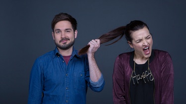 TV-Moderatorin Ariane Alter und TV-Moderator Sebastian Meinberg. | Bild: BR