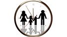 Uhr mit Piktogramm Familie, die fünf vor zwölf anzeigt | Bild: BR