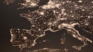 Satellitenbild von Europa nachts | Bild: BR