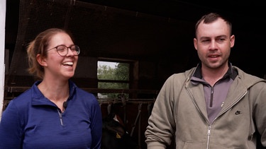 Brautpaar Simone und Manuel mussten Vieh aus Flut retten | Bild: BR