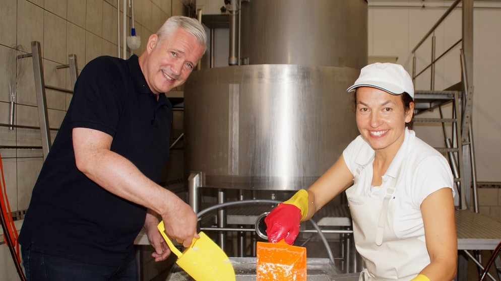 Tofu-Herstellung mit Alexander Herrmann und Christine Angermaier. | Bild: BR / Frank Johne