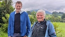 Gerhard Baur Regisseur von "Grand Jorasses Nordwand - Der Weg ist das Ziel", steht neben Michi Düchs  | Bild: BR