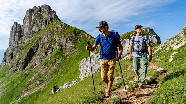 Simon Messner und Martin Sieberer auf zum Weg zum "Buhl Dach" im Rofan | Bild: BR/Thomas März