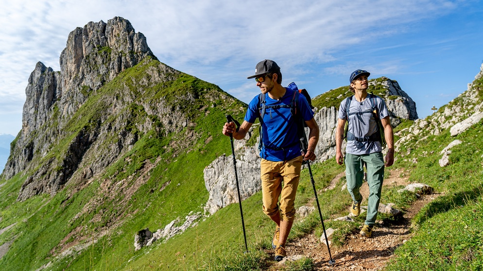 Simon Messner und Martin Sieberer auf zum Weg zum "Buhl Dach" im Rofan | Bild: BR/Thomas März