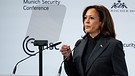 Kamala Harris, Vizepräsidentin der USA, auf der  Sicherheitskonferenz in München.  | Bild: picture alliance/dpa | Sven Hoppe