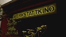 Leuchtbuchstaben mit dem Wort "Werkstattkino" | Bild: BR