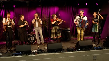 Die Musiker des Antistadls im E-Werk Erlangen beim Soundcheck für ihr Konzert. | Bild: BR