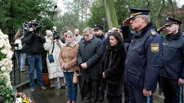 Trauer nach der Gewalttat in Aschaffenburg. | Bild: BR-Studio Franken