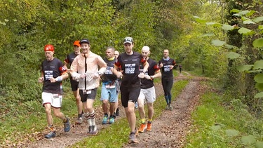 Gruppe beim Backyard Wettkampf. | Bild: BR