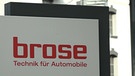 Logo von Brose auf einem Schild. | Bild: BR