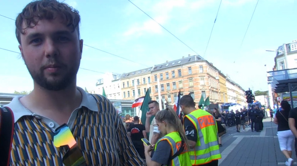 Tizian Gerbing fotografiert auf dem CSD. | Bild: BR