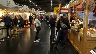 Besucher auf der Consumenta in Nürnberg. | Bild: BR