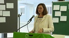 Ilse Aigner (CSU) im Fürther Hardenberg Gymnasium. | Bild: BR