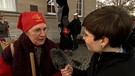 Schopflocher Faschingsnarren stürmen das Rathaus. | Bild: BR-Studio Franken