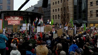 Protest gegen Rechtsextremismus | Bild: BR