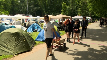 Die ersten Camper bei Rock im Park 2024. | Bild: BR