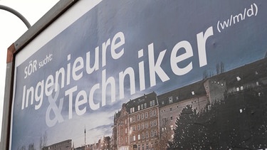 Plakatwerbung von SÖR mit der Suche nach Ingenieuren und Technikern. | Bild: BR