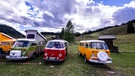 Kunterbuntes Treffen der Heckmotoren auf der Postalm im Salzburger Land | Bild: André Goerschel