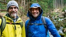 Schmidt Max mit dem leidenschaftlichen Regen-Wanderer Siegfried Hetz | Bild: André Goerschel