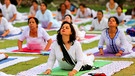 21.06.2021, Indien, Amritsar: Menschen machen Yoga am Internationalen Yoga-Tag. Foto: -/XinHua/dpa +++ dpa-Bildfunk +++ | Bild: dpa-Bildfunk/-