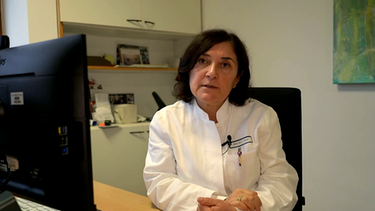 Prof. Dr. med. Yesim Erim, Fachärztin für Psychosomatische Medizin und Psychotherapie, Universitätsklinikum Erlangen  | Bild: BR/Veronika Scheidl