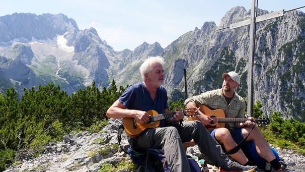 Werner Schmidbauer mit Stephan Zinner. | Bild: BR/Werner Schmidbauer