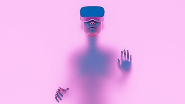 Frau mit VR Brille in rosa Nebel | Bild: ARTE