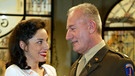 Die schöne Ellie Blau bzw. Eve Becker (Sabrina White) mit dem amerikanischen Major George Becker (Sepp Schauer). | Bild: BR, Foto Sessner