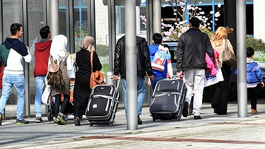 Symbolbild: Ankunft von Flüchtlingen | Bild: picture alliance/dpa