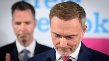 Christian Lindner, Bundesvorsitzender und Spitzenkandidat der FDP,  bei der Wahlparty der Freien Demokraten (FDP) im Hans-Dietrich-Genscher-Haus | Bild: picture alliance/dpa | Bernd von Jutrczenka