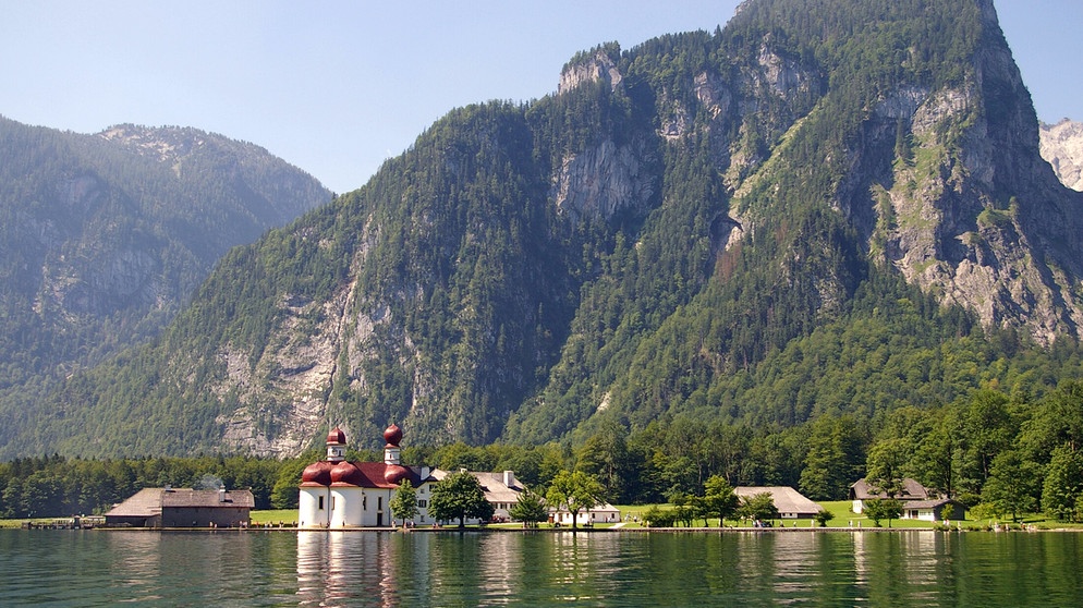 Königssee mit Wallfahrtskapelle St. Bartholomä. | Bild: BR / Brigitte Heiming