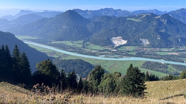 Das oberbayerische Inntal, im Landkreis Rosenheim, von oben. Aufgenommen auf dem Heuberg. | Bild: BR / Dagmar Bohrer-Glas