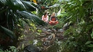 Die Tiere im Botanischen Garten in München - laVita-Moderatorin Janina Nottensteiner mit Bert Klein | Bild: BR