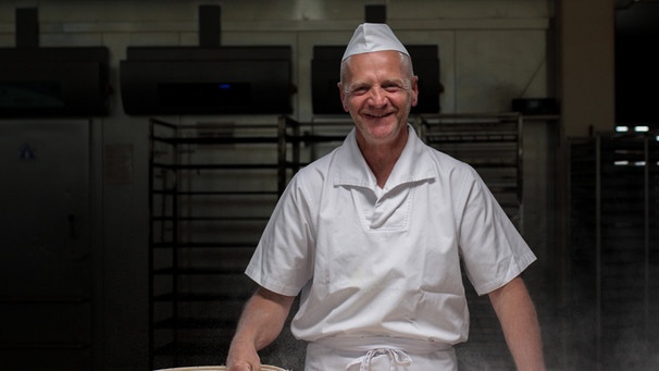 Martin in der Backstube. | Bild: BR/Tobias Tempel 